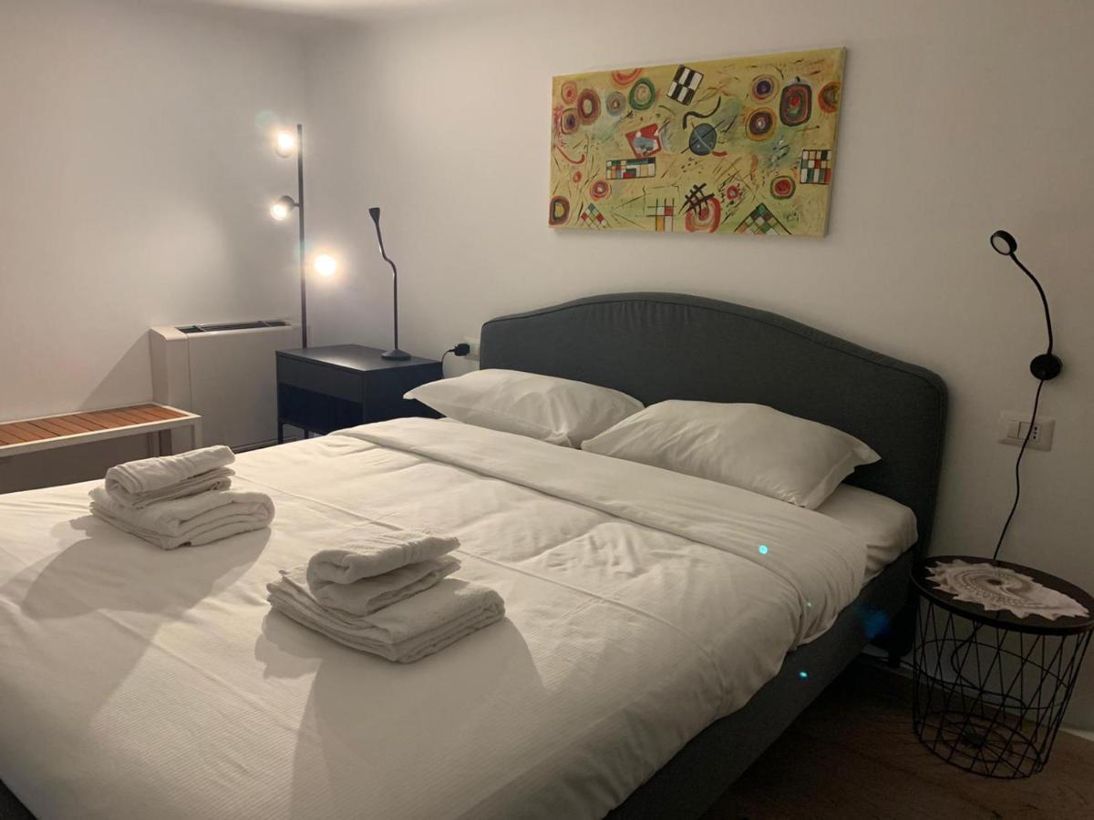 La Pampa New & Fully Refurbished Apt Apartment Milano Ngoại thất bức ảnh